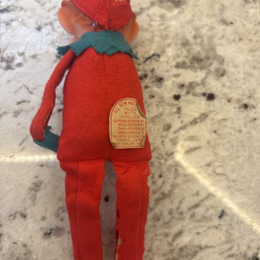 Vintage 2 Knee Huggers Elf Pixie Shelf Sitter Green Red Christmas Japan Damage - Picture 10 of 16